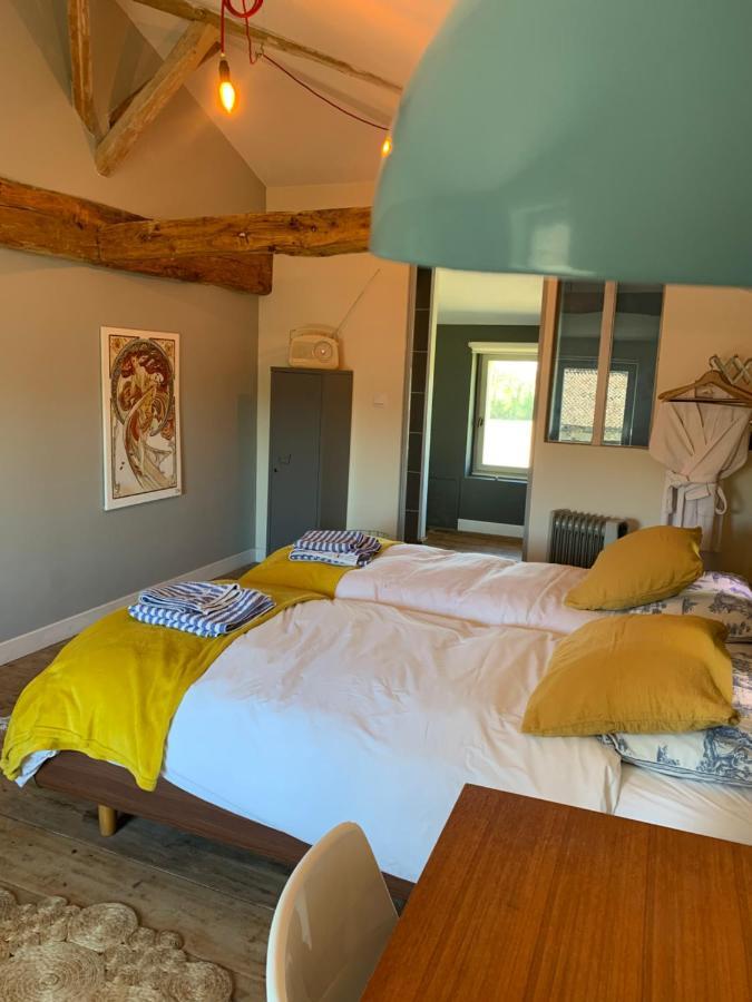 La Rive Chambre D Hotes The Riverside Retreat Jarnac Exterior photo